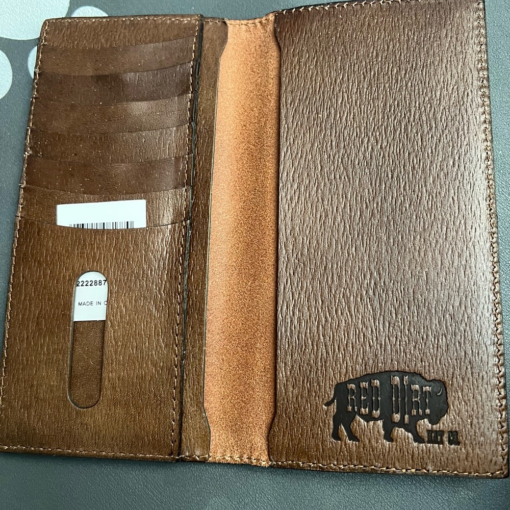 Red Dirt Hat Rodeo Wallet - Picture 2 of 3